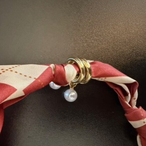 BOUTIQUE SCARF AND CHARM NECKLACE - Picture 4 of 4